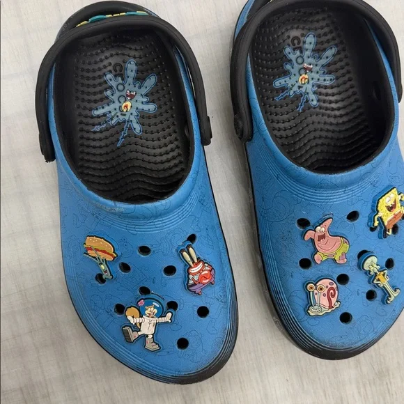 Kids Blue Slip-On Clog Shoes with SpongeBob Character Charms Size 2 kids - Picture 2 of 5